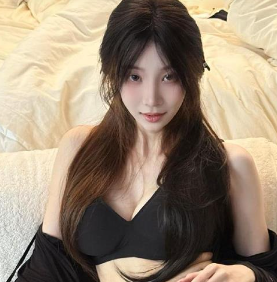 肚脐小师妹个人简介，岛遇写真套图作品赏析-N5次元